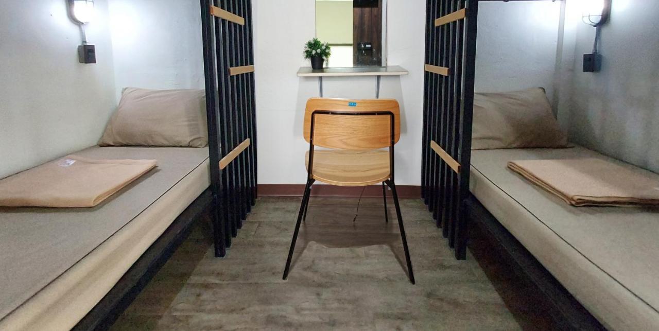 Feel Good Bangkok Hostel Экстерьер фото