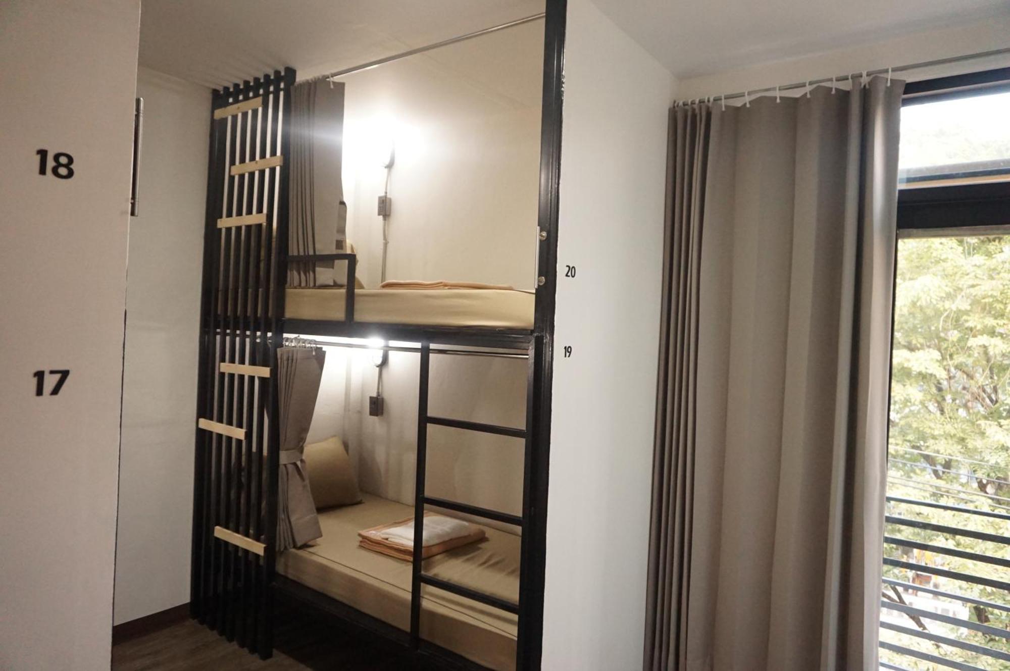 Feel Good Bangkok Hostel Экстерьер фото