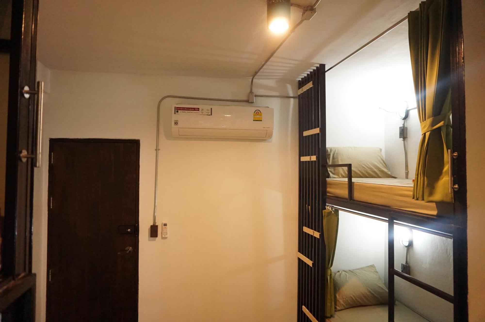Feel Good Bangkok Hostel Экстерьер фото