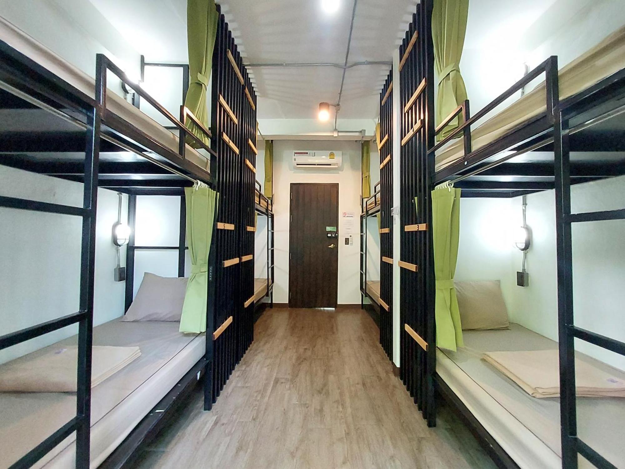 Feel Good Bangkok Hostel Экстерьер фото