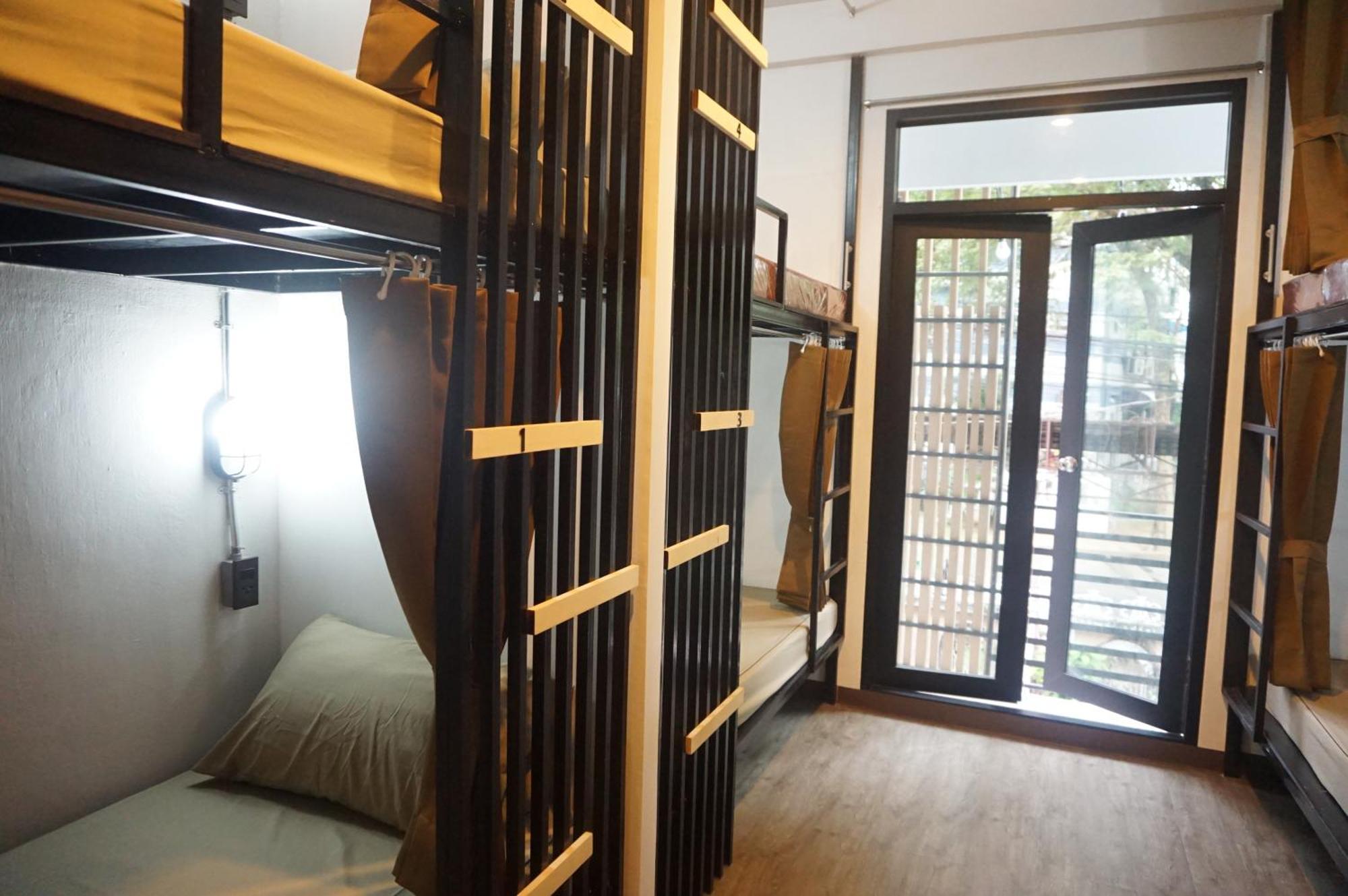 Feel Good Bangkok Hostel Экстерьер фото