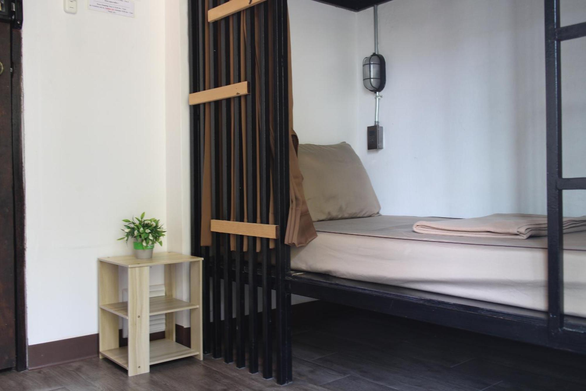 Feel Good Bangkok Hostel Экстерьер фото