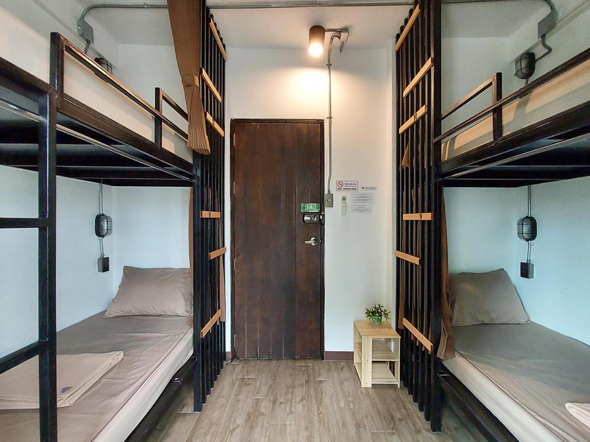Feel Good Bangkok Hostel Экстерьер фото