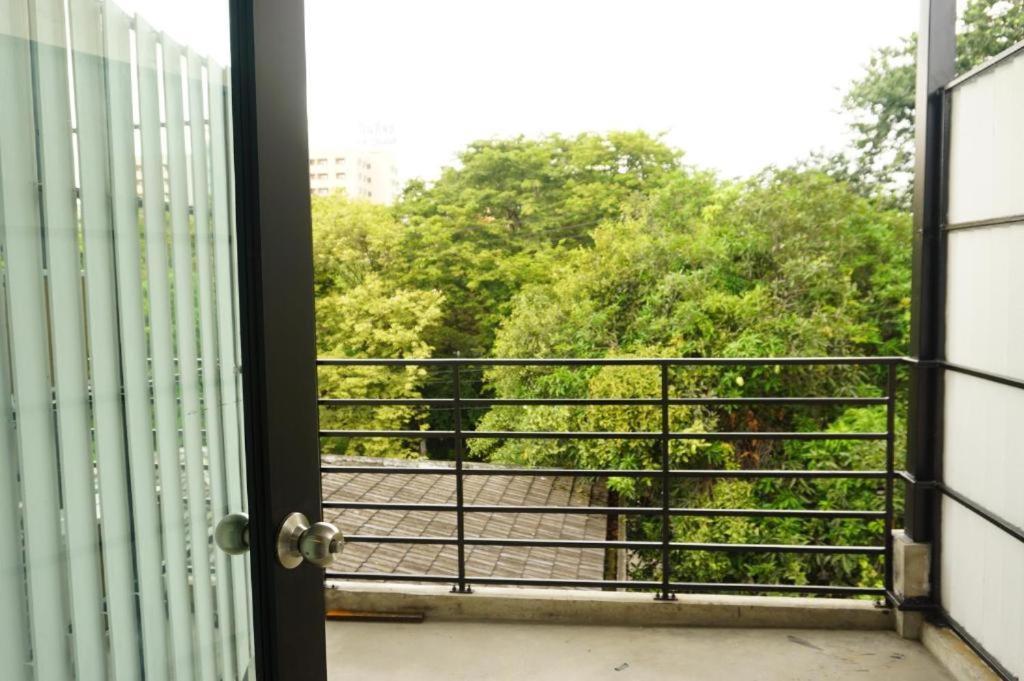 Feel Good Bangkok Hostel Экстерьер фото