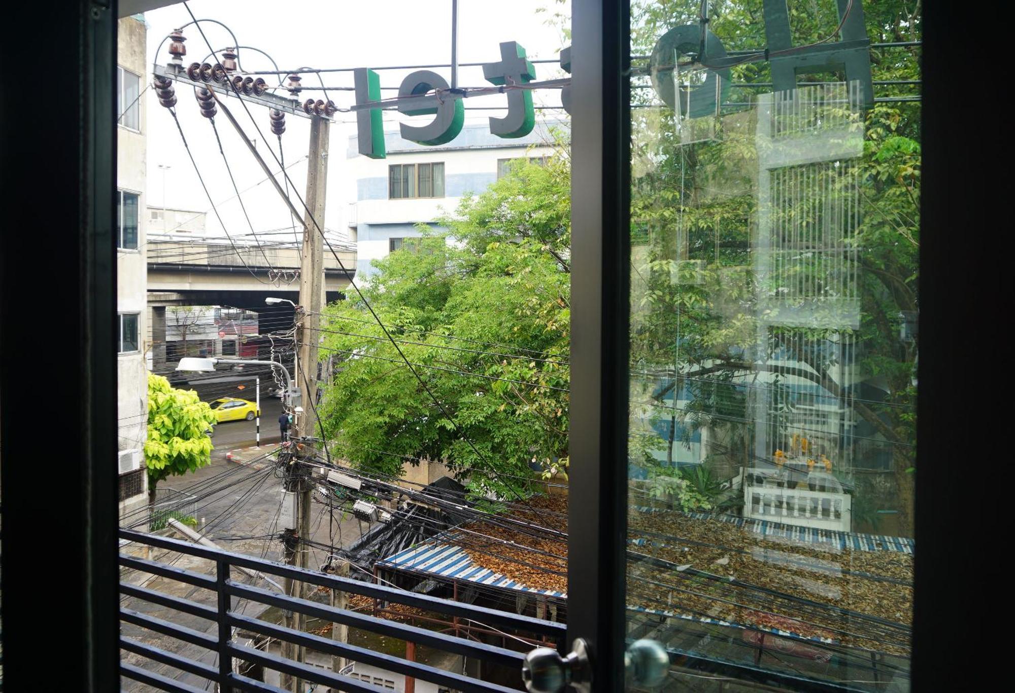 Feel Good Bangkok Hostel Экстерьер фото