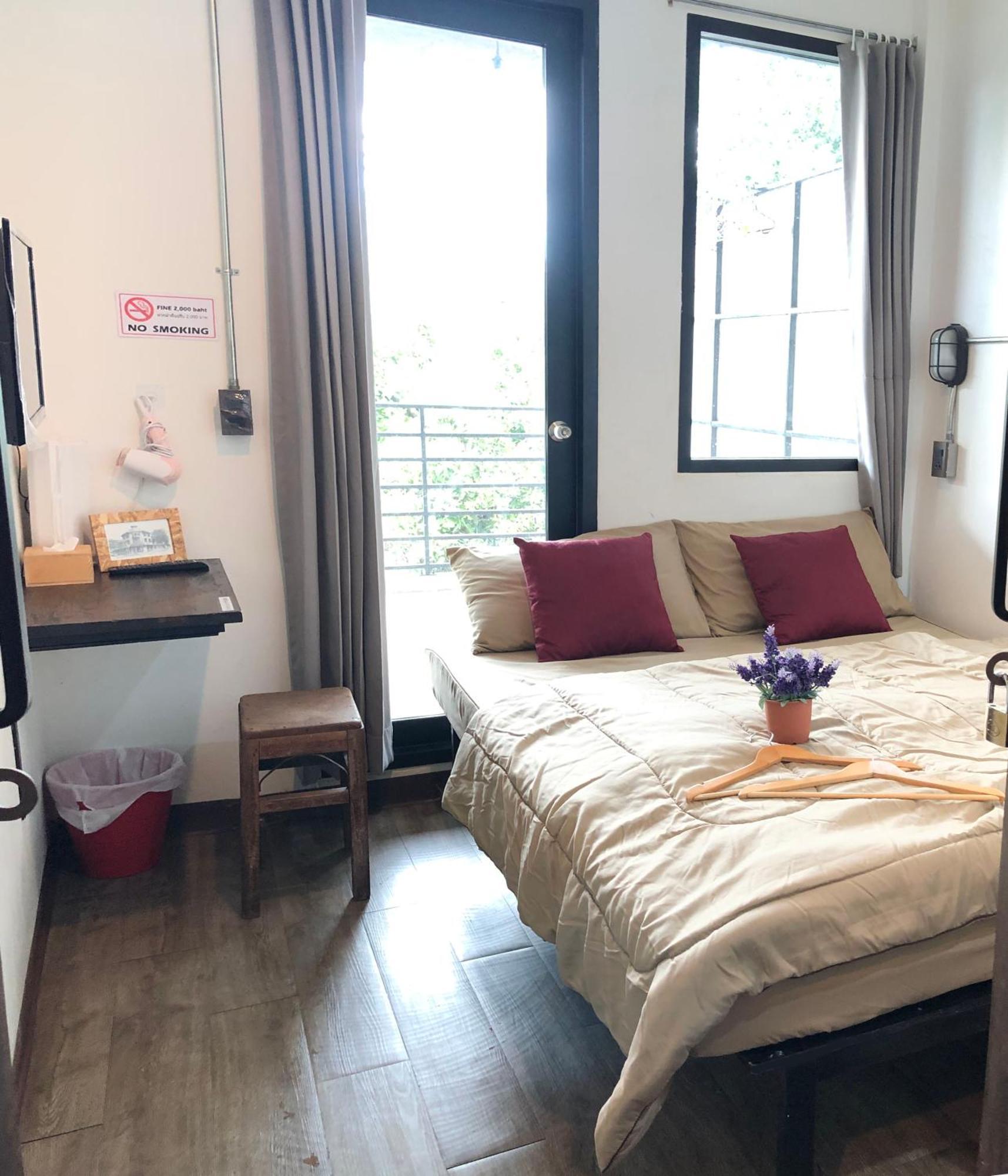 Feel Good Bangkok Hostel Экстерьер фото