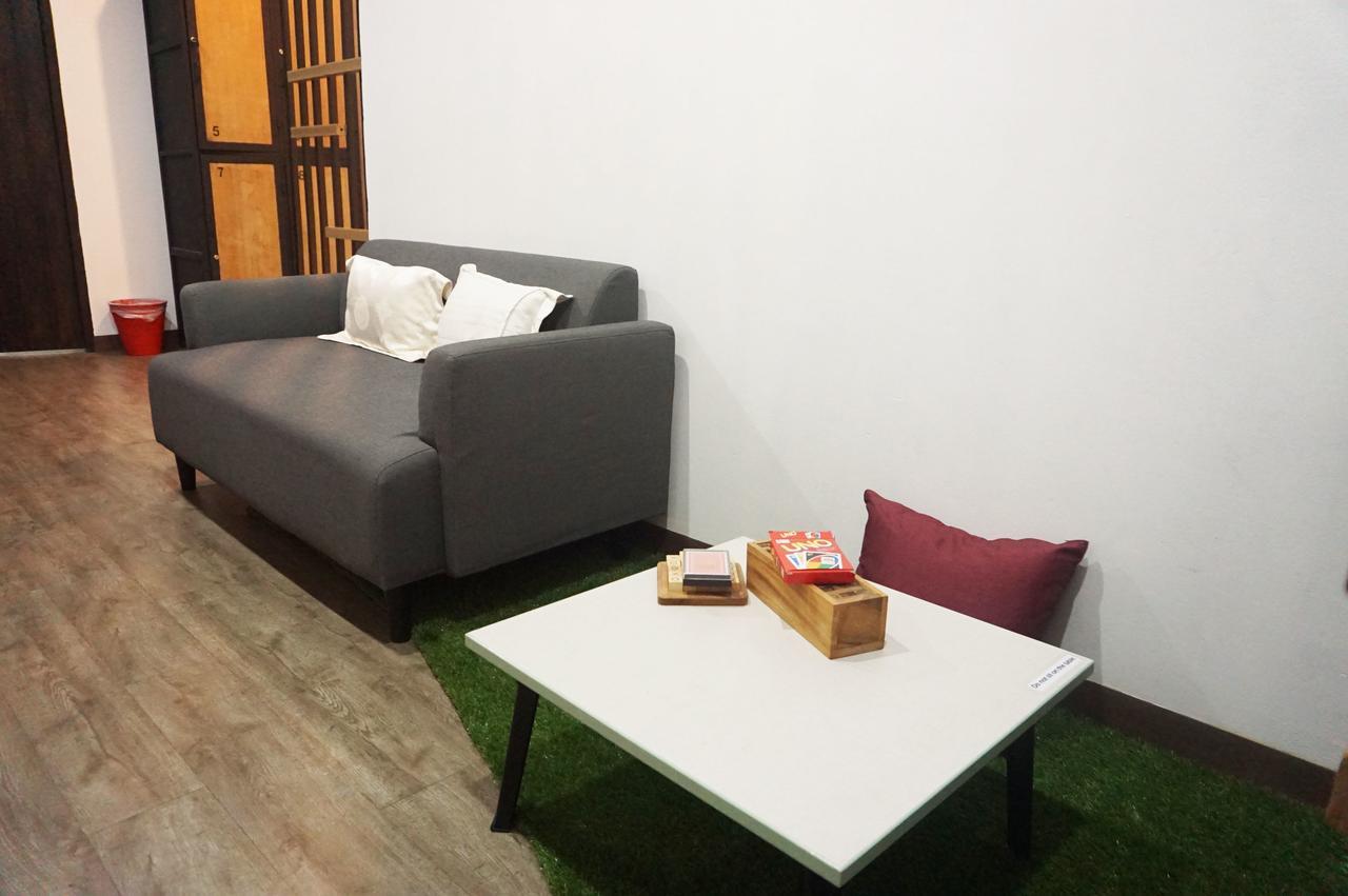 Feel Good Bangkok Hostel Экстерьер фото